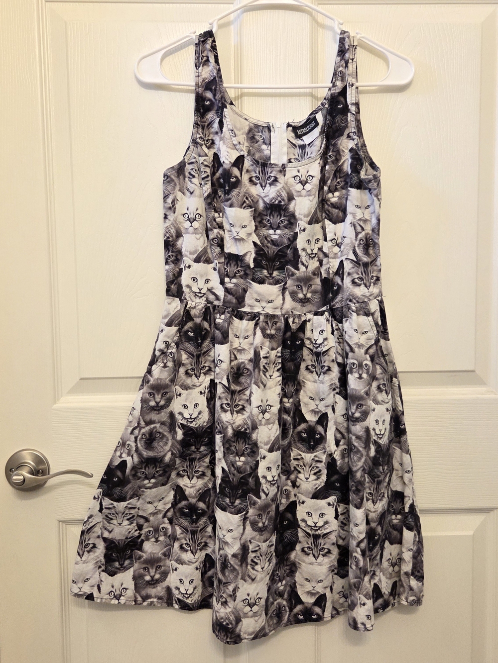 Retrolicious Black and White Cat Print Casual Dress